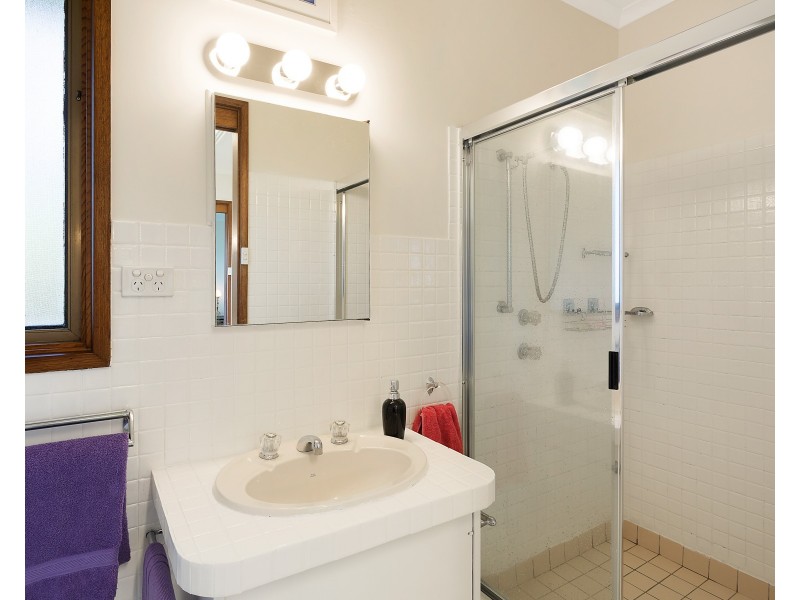 25 Hillcrest Avenue, North Narooma NSW 2546