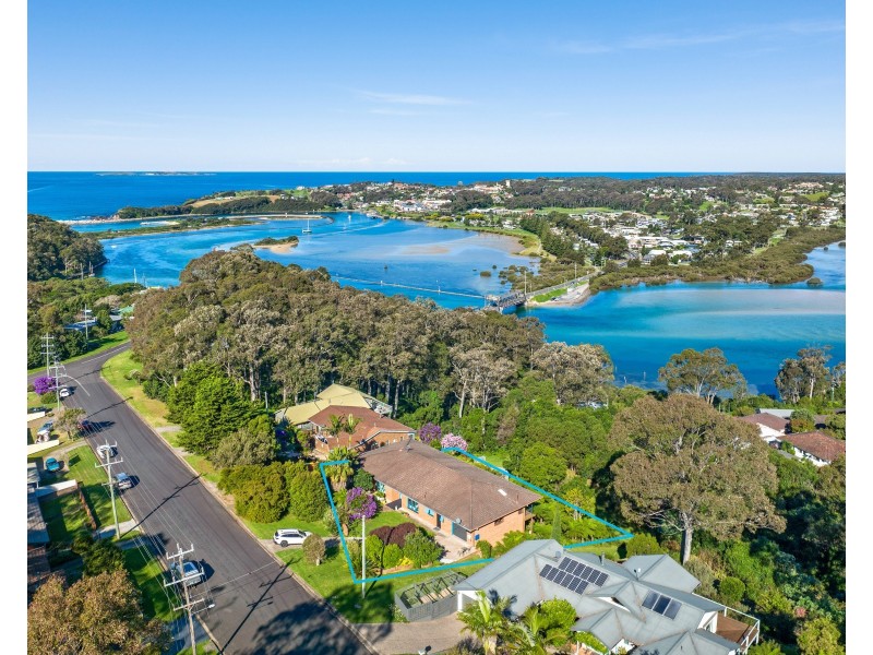 25 Hillcrest Avenue, North Narooma NSW 2546