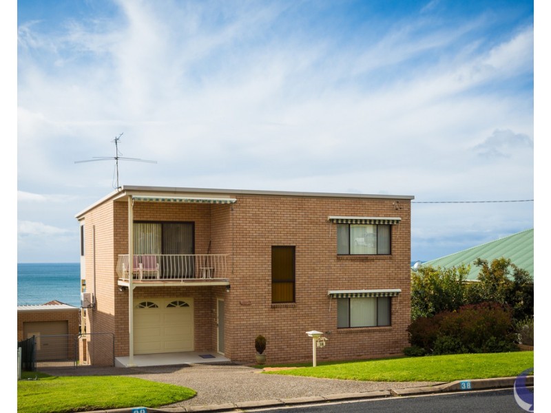38 Hillside Crescent, Kianga NSW 2546