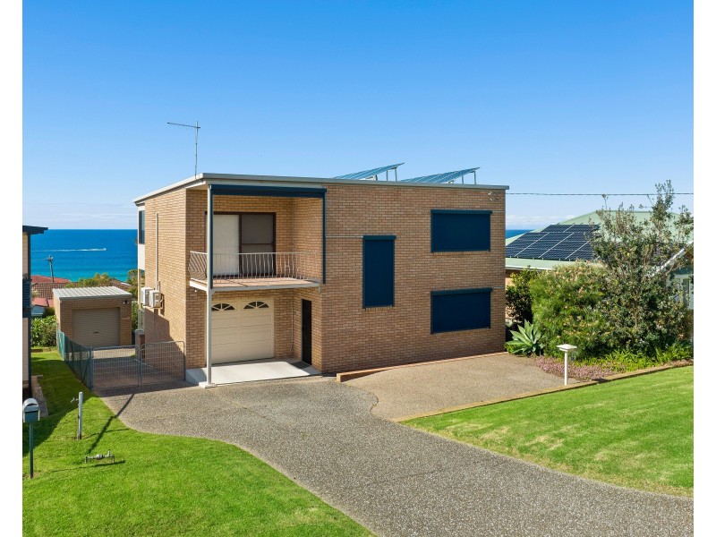 38 Hillside Crescent, Kianga NSW 2546