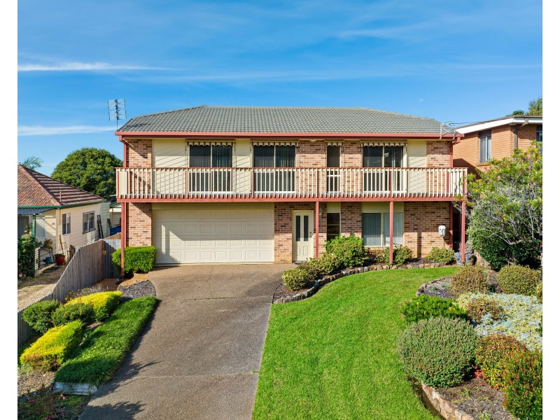 18 Hillside Crescent, Kianga NSW 2546