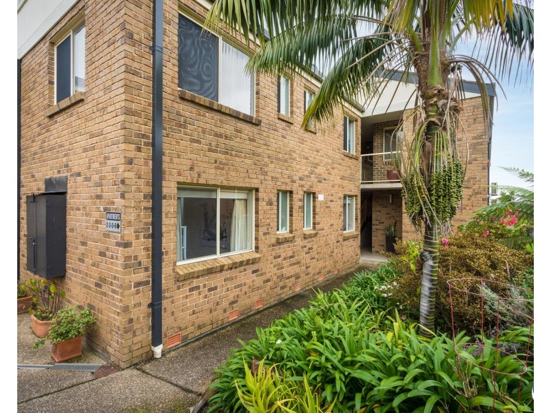 2/4 Warbler Crescent, North Narooma NSW 2546