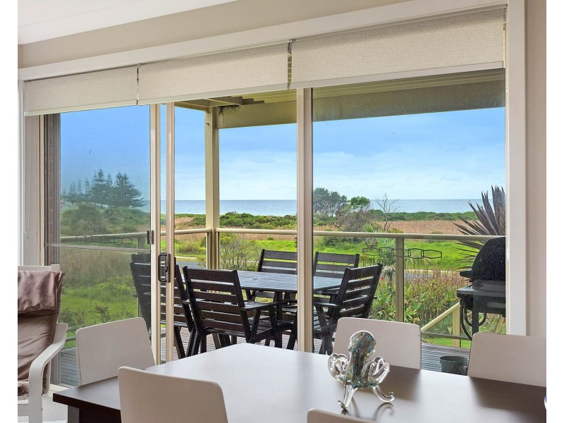 2/4 Warbler Crescent, North Narooma NSW 2546