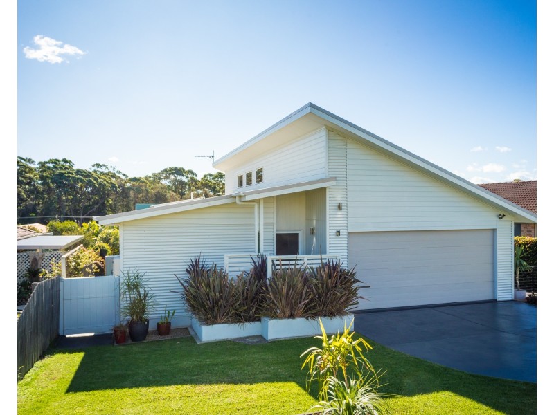 6 Pacific Avenue, Kianga NSW 2546