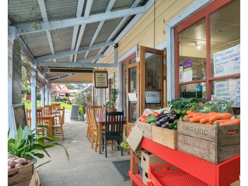 17 Bate Street, Central Tilba NSW 2546