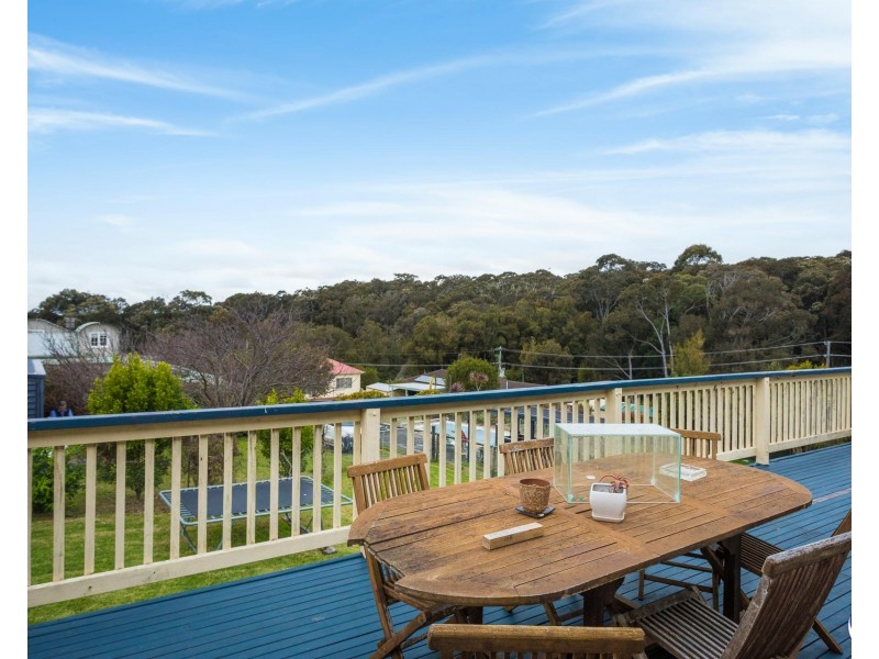 11 Riley Street, Narooma NSW 2546