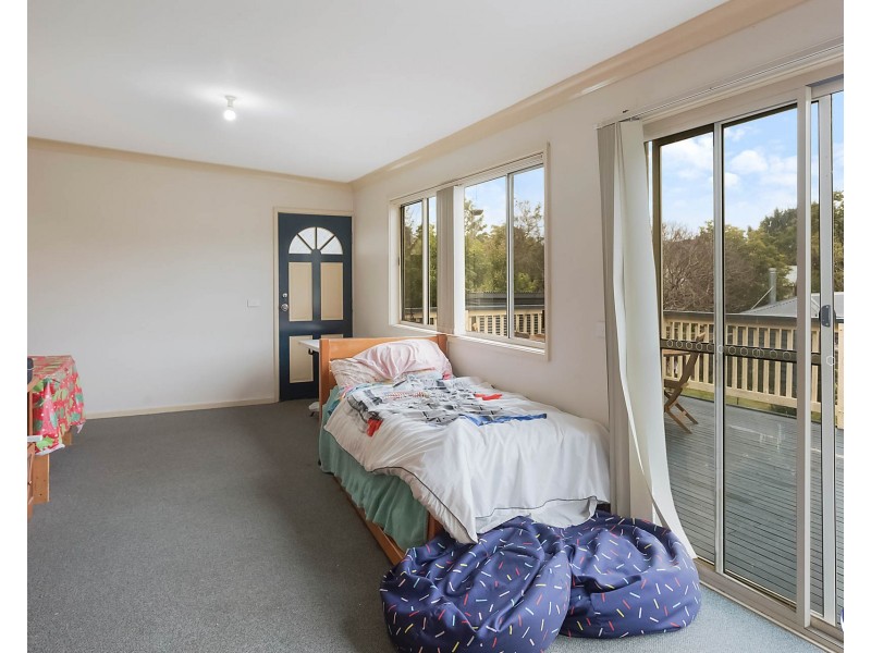 11 Riley Street, Narooma NSW 2546