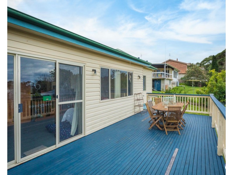 11 Riley Street, Narooma NSW 2546