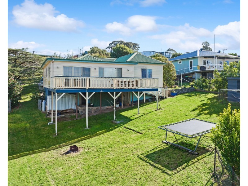 11 Riley Street, Narooma NSW 2546