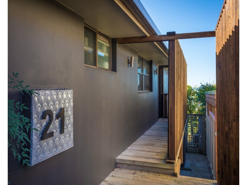 21 Lake View Drive, Wallaga Lake NSW 2546