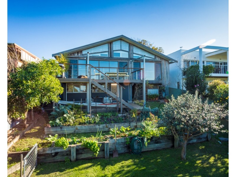 21 Lake View Drive, Wallaga Lake NSW 2546