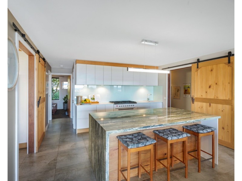 21 Lake View Drive, Wallaga Lake NSW 2546