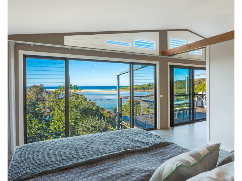 21 Lake View Drive, Wallaga Lake NSW 2546