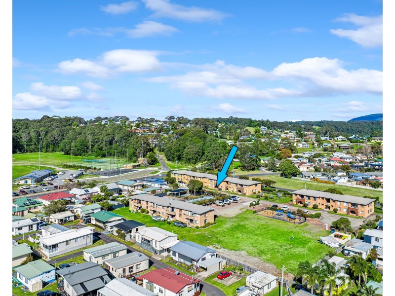 10/16 McMillan Road, Narooma NSW 2546