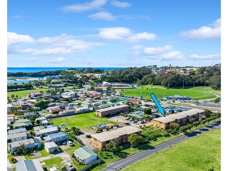 10/16 McMillan Road, Narooma NSW 2546