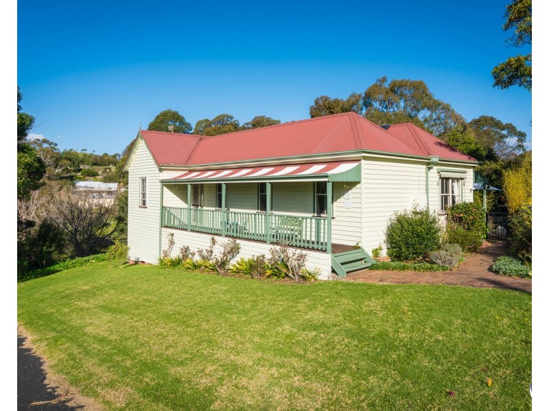 2 Blacksmiths Lane, Central Tilba NSW 2546