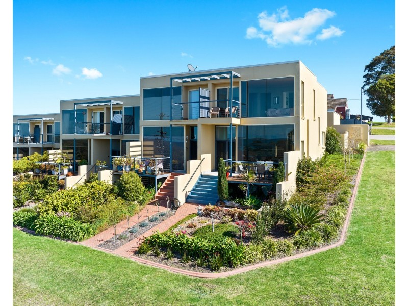 1/10-12 Marine Drive, Narooma NSW 2546