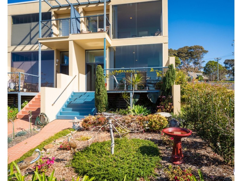 1/10-12 Marine Drive, Narooma NSW 2546