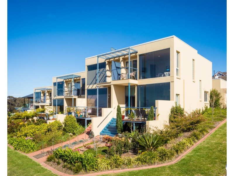1/10-12 Marine Drive, Narooma NSW 2546
