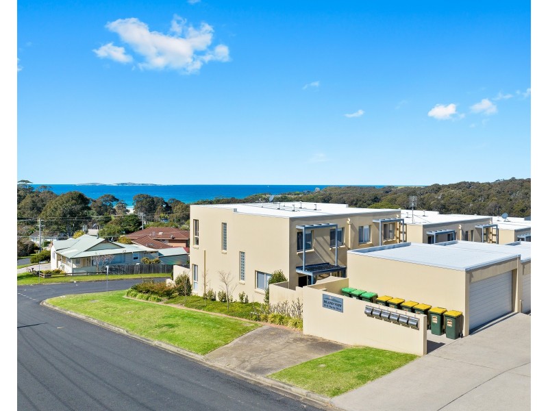 1/10-12 Marine Drive, Narooma NSW 2546