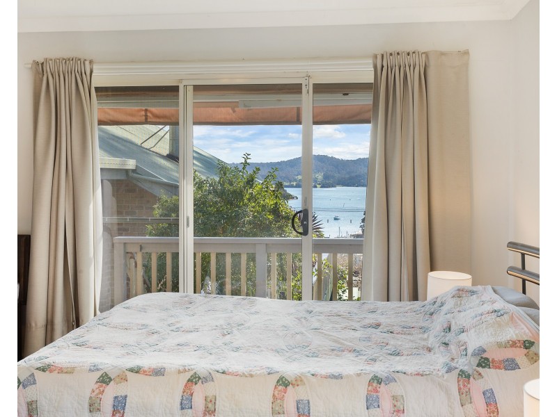11 Taylor Street, Narooma NSW 2546