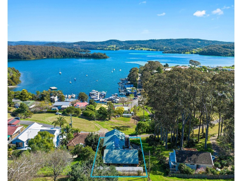 11 Taylor Street, Narooma NSW 2546