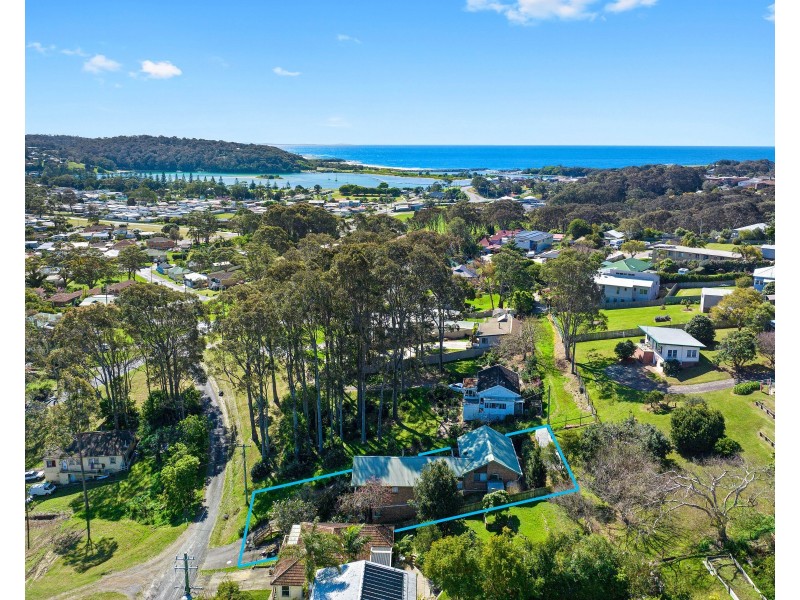 11 Taylor Street, Narooma NSW 2546