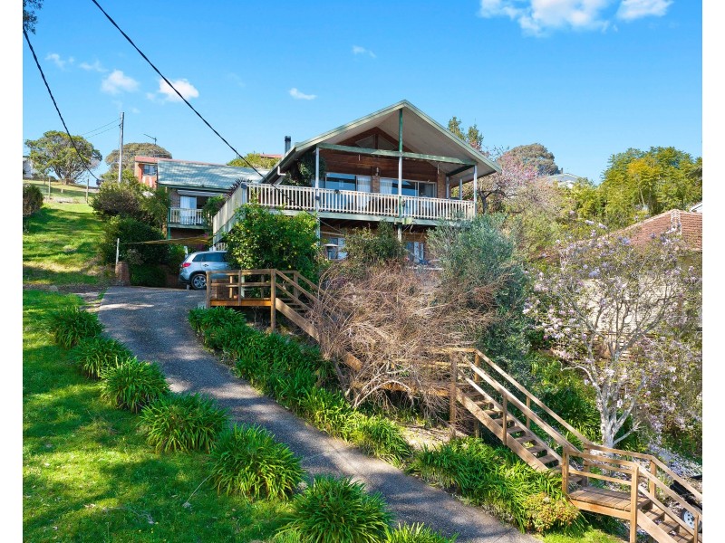 11 Taylor Street, Narooma NSW 2546