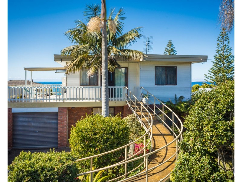 30 Kianga Parade, Kianga NSW 2546