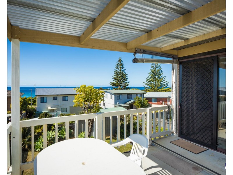 30 Kianga Parade, Kianga NSW 2546