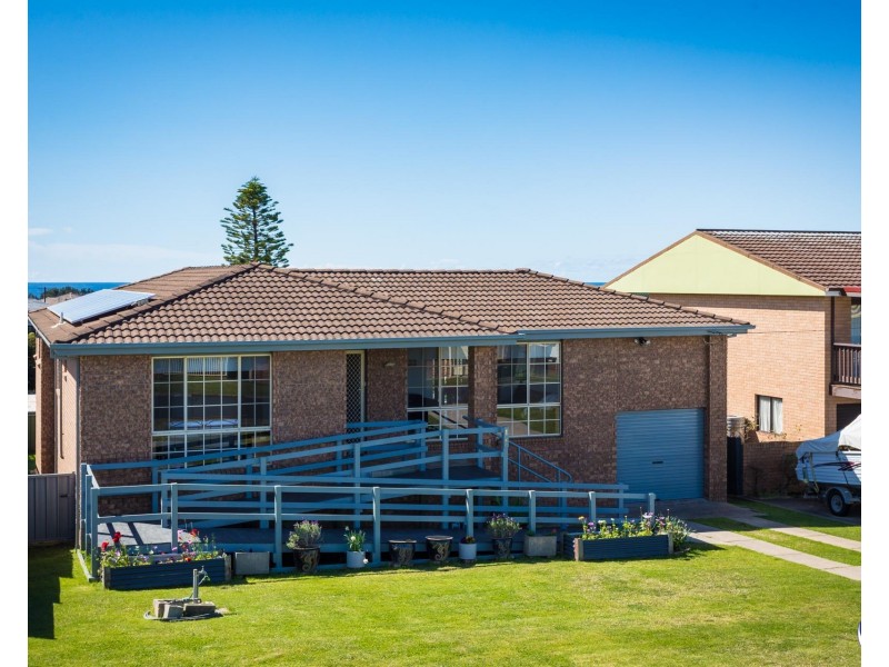 15 Harrison Street, Dalmeny NSW 2546