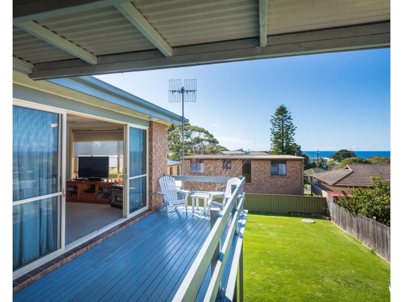 15 Harrison Street, Dalmeny NSW 2546