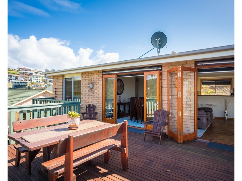 3 Sunnyside Crescent, Kianga NSW 2546