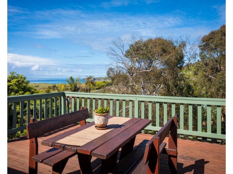3 Sunnyside Crescent, Kianga NSW 2546