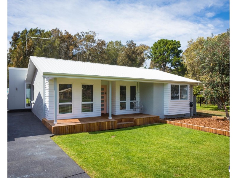 47 Tatiara Street, Dalmeny NSW 2546