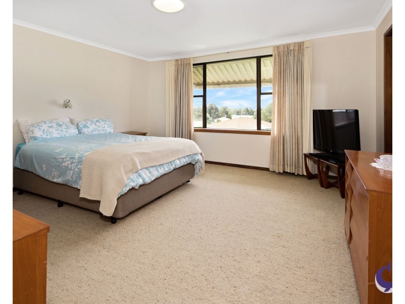 14 Emma Close, Dalmeny NSW 2546