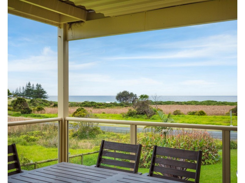 2/4 Warbler Crescent, North Narooma NSW 2546