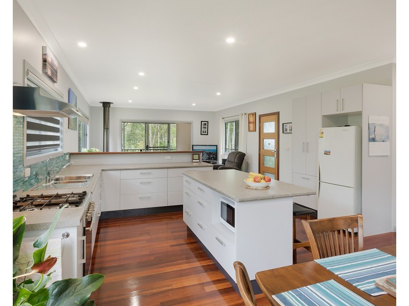 4  Reader Place, Mystery Bay NSW 2546