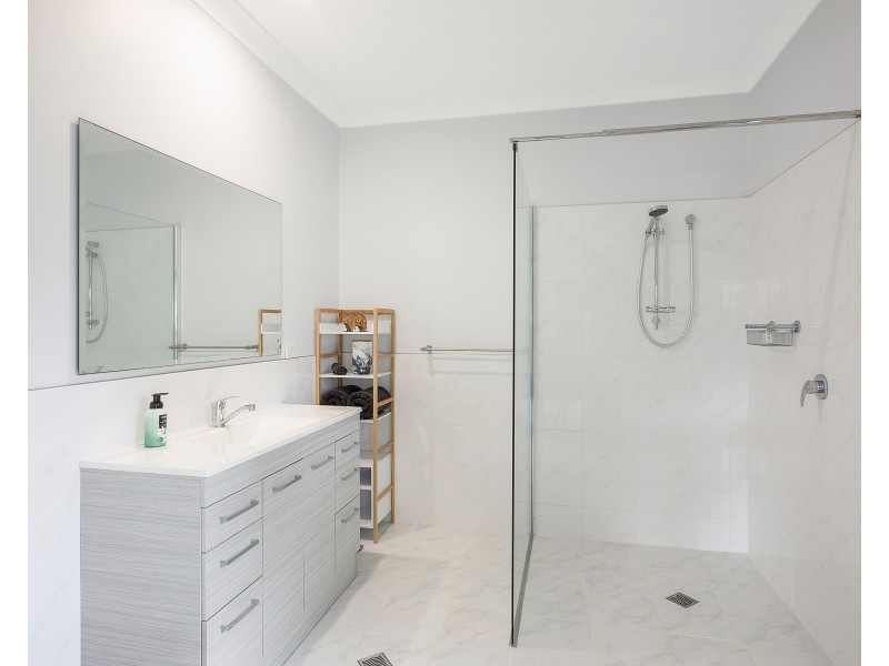 4  Reader Place, Mystery Bay NSW 2546
