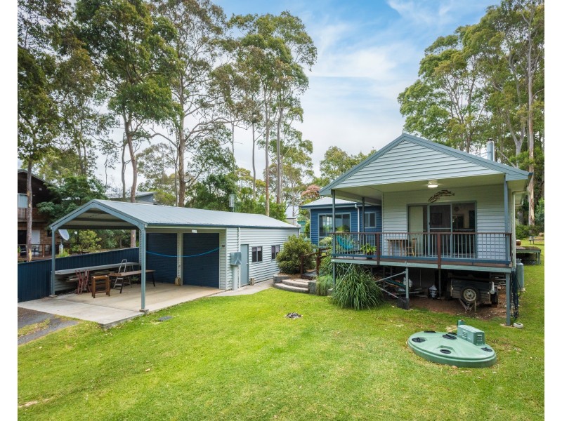 4  Reader Place, Mystery Bay NSW 2546