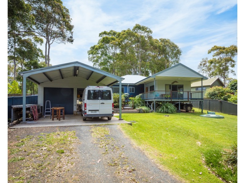 4  Reader Place, Mystery Bay NSW 2546