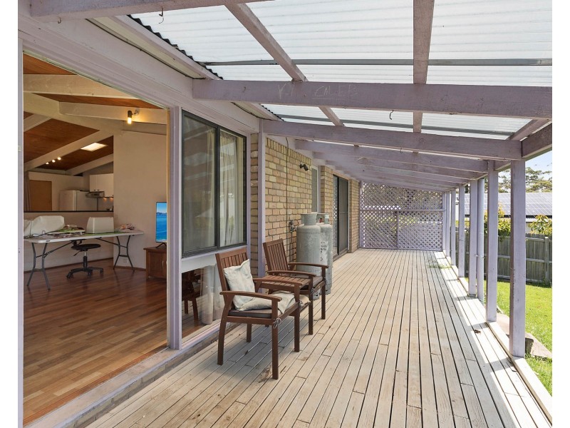 6 Tatiara Street, Dalmeny NSW 2546