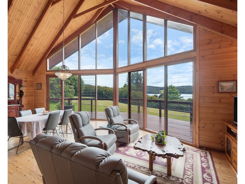 9 Oyster Lane, Narooma NSW 2546