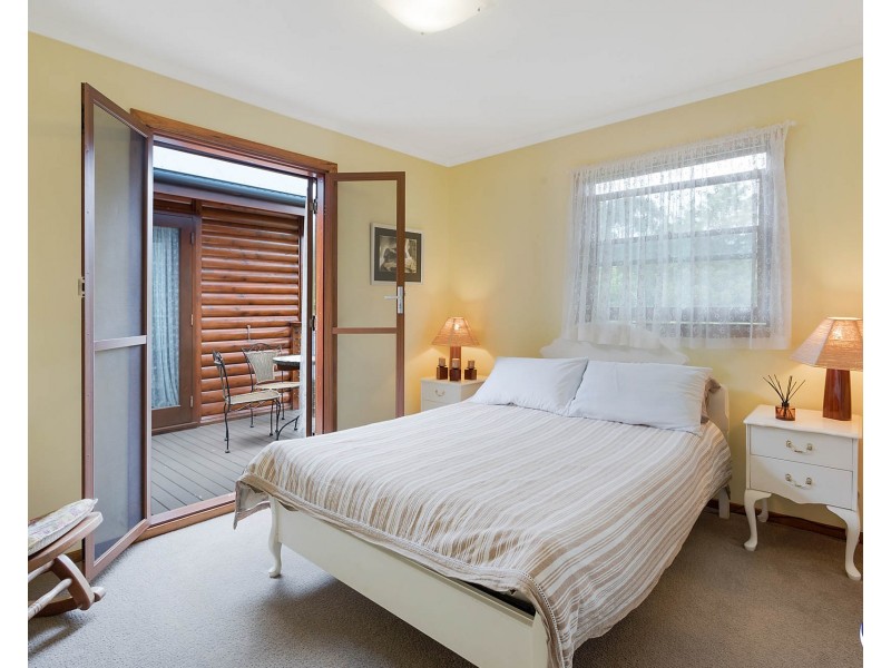 9 Oyster Lane, Narooma NSW 2546