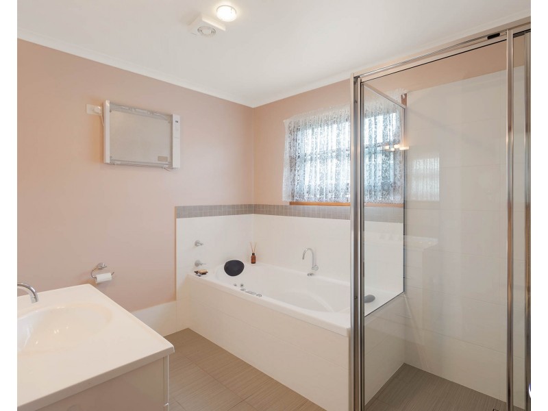 9 Oyster Lane, Narooma NSW 2546