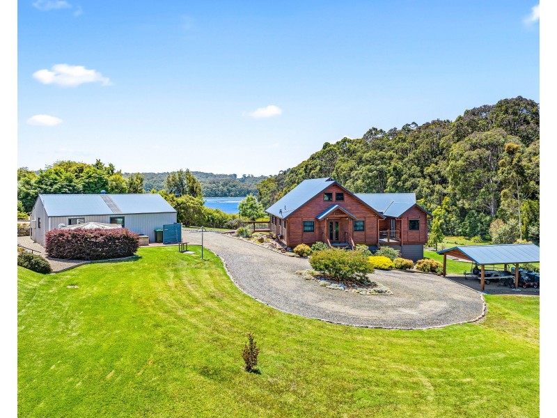 9 Oyster Lane, Narooma NSW 2546