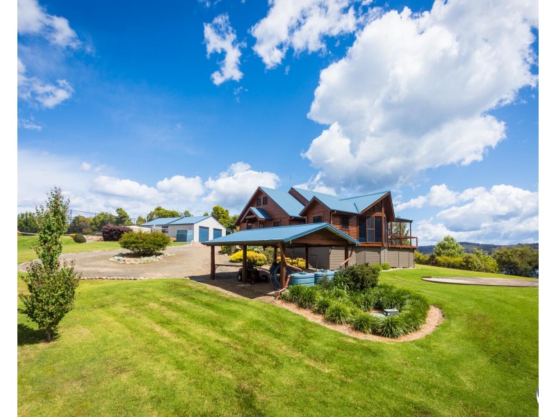 9 Oyster Lane, Narooma NSW 2546