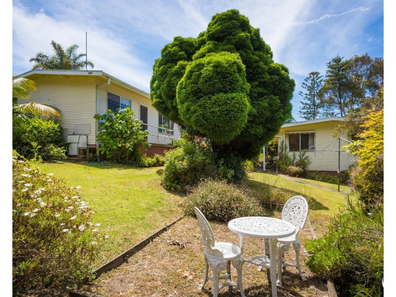 208-208A Princes Highway, Narooma NSW 2546