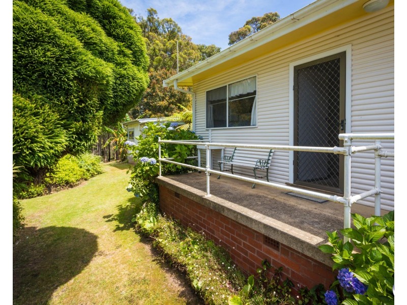 208-208A Princes Highway, Narooma NSW 2546