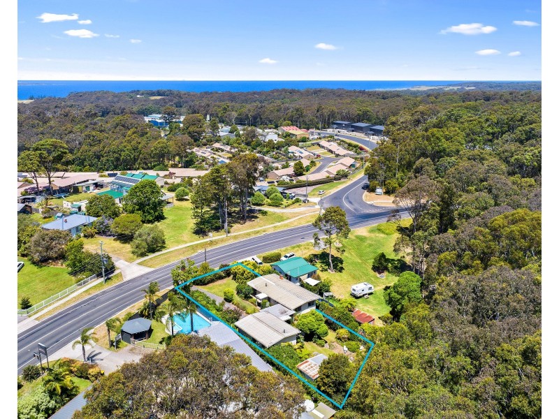 208-208A Princes Highway, Narooma NSW 2546